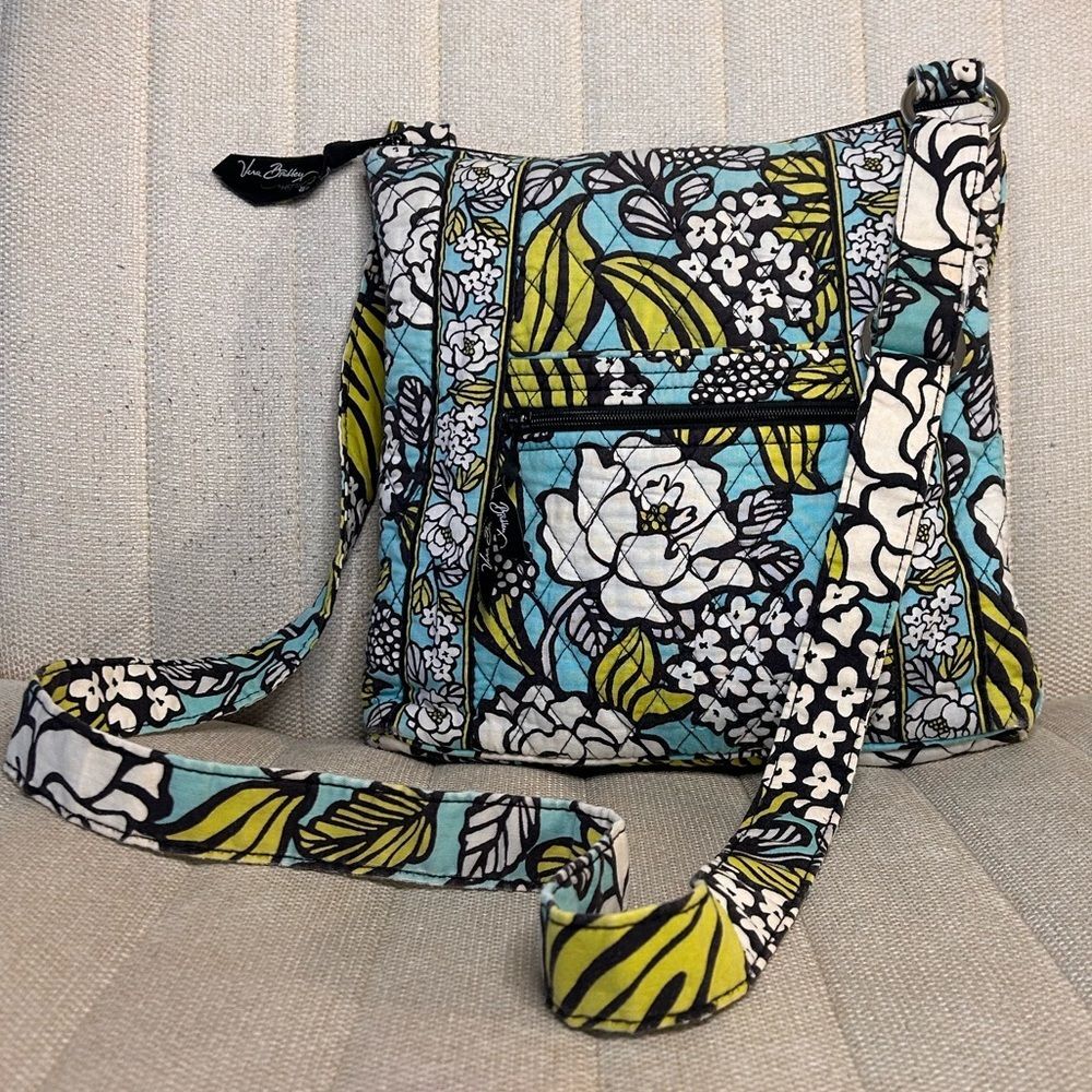 Vera Bradley Island Blooms (Retired) Blue Green Quilted Crossbody Purse